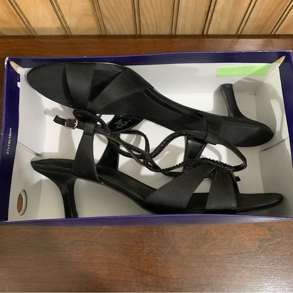 Metaphor Grace Black Rhinestone Formal Kitten Heel (10) - Picture 8 of 9